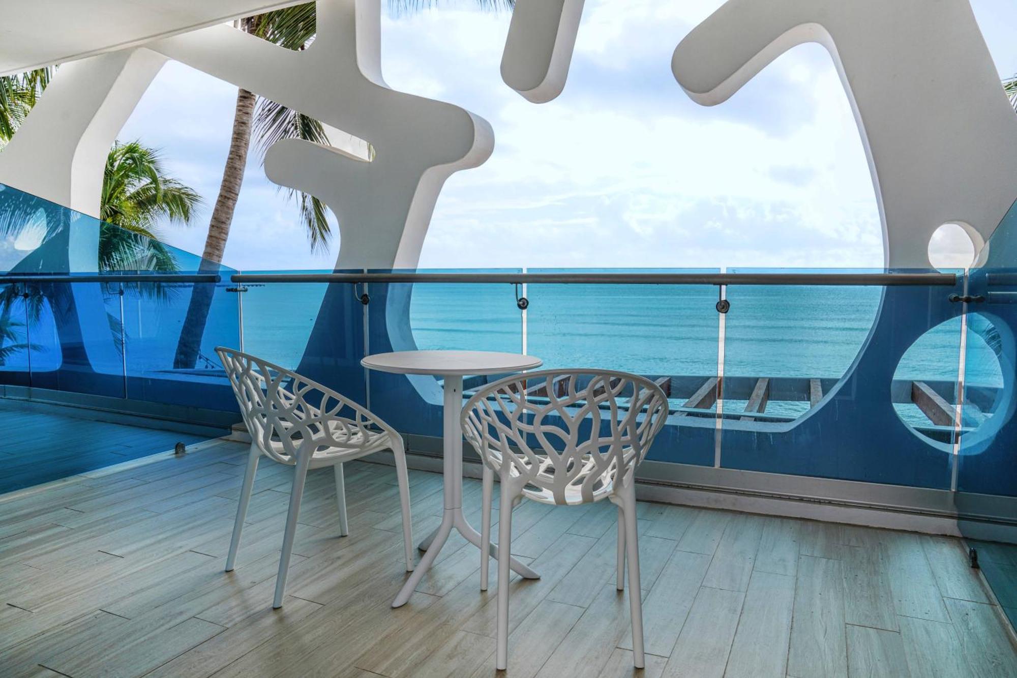 The Carmen Hotel - Ocean Front (Adults Only) Playa del Carmen Exterior photo