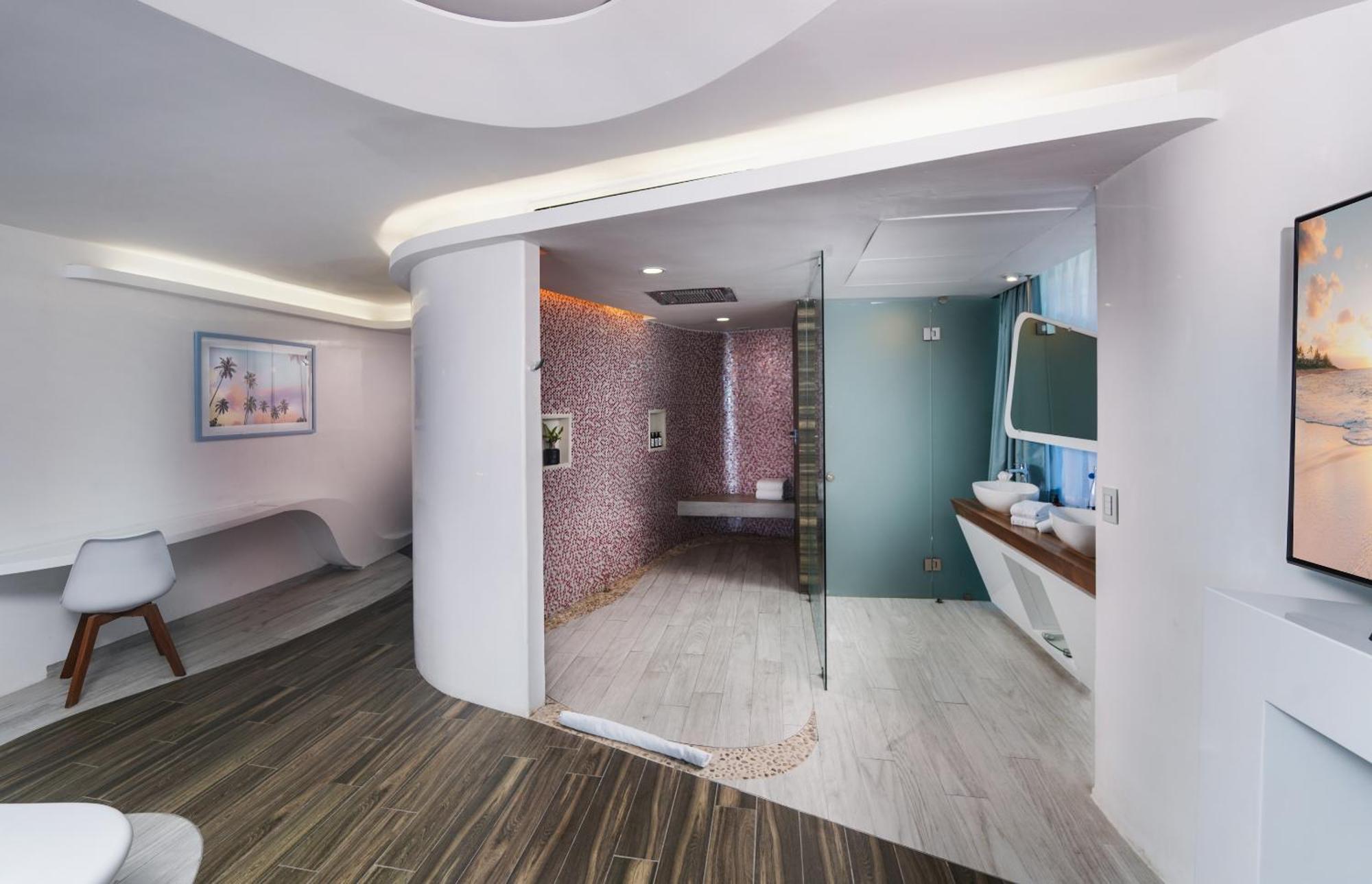 The Carmen Hotel - Ocean Front (Adults Only) Playa del Carmen Room photo