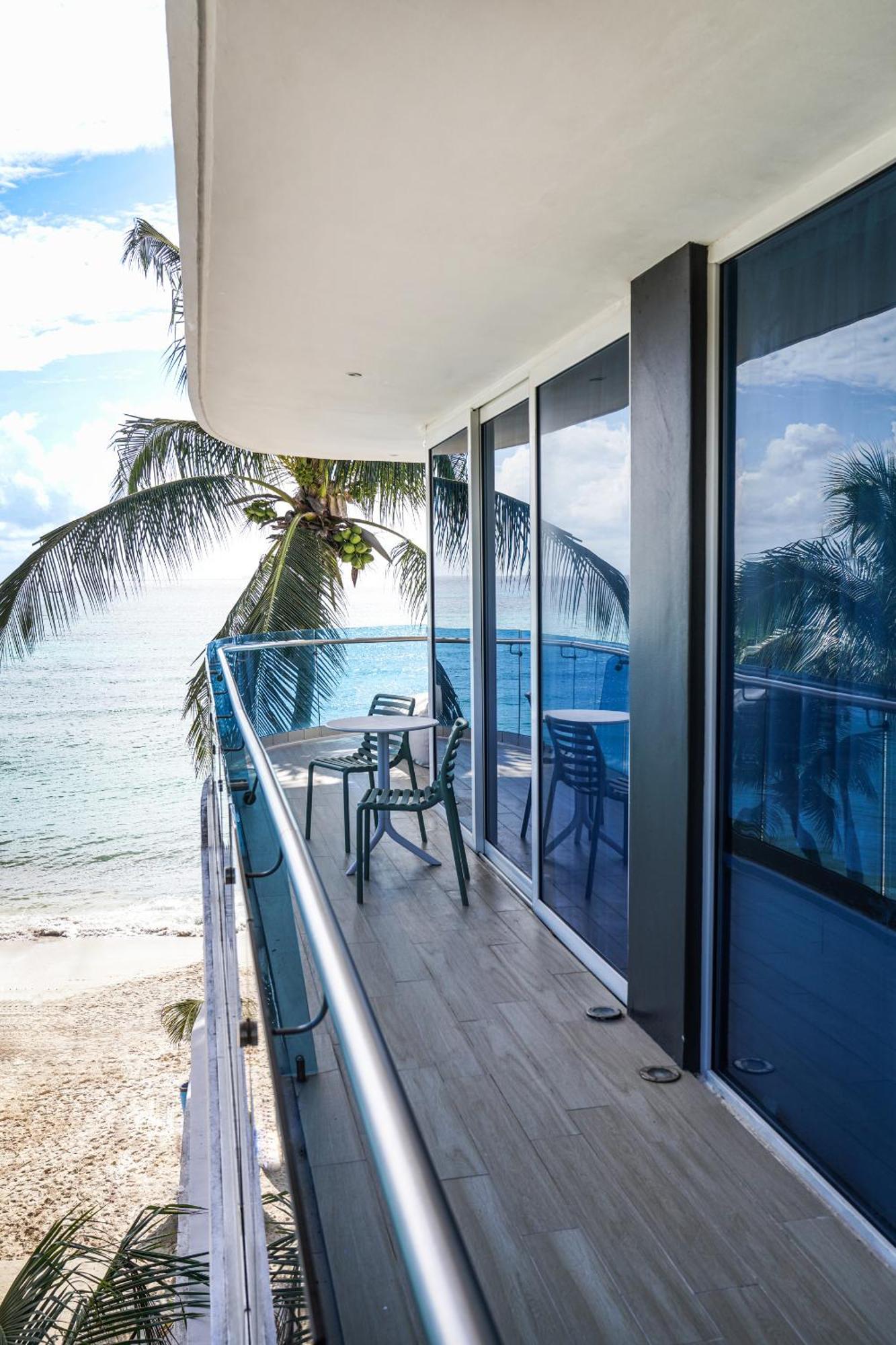 The Carmen Hotel - Ocean Front (Adults Only) Playa del Carmen Room photo