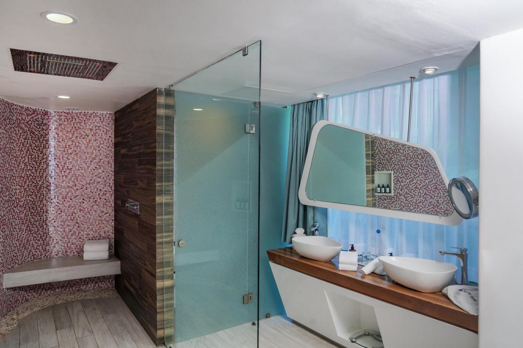 The Carmen Hotel - Ocean Front (Adults Only) Playa del Carmen Room photo