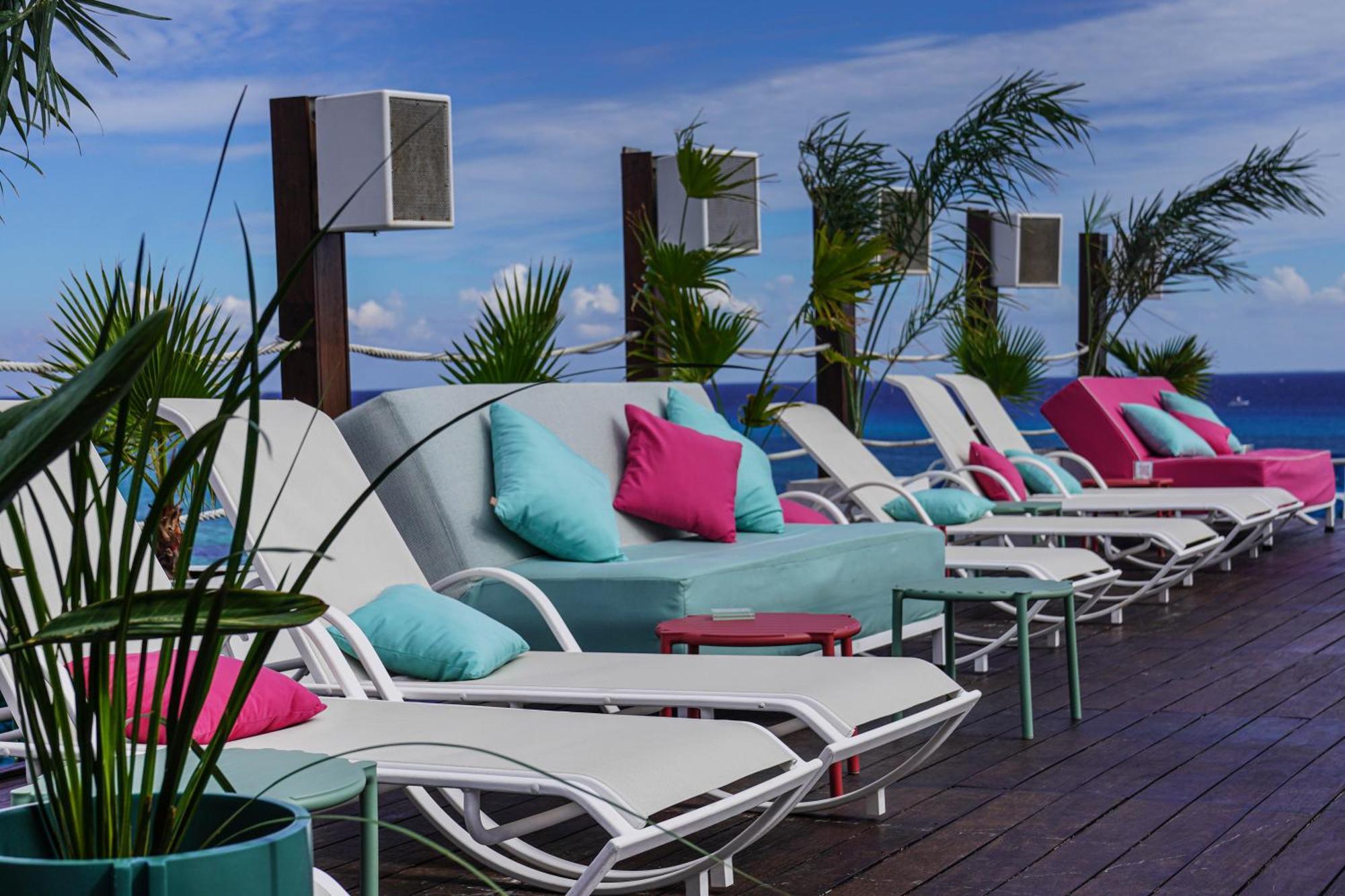 The Carmen Hotel - Ocean Front (Adults Only) Playa del Carmen Exterior photo
