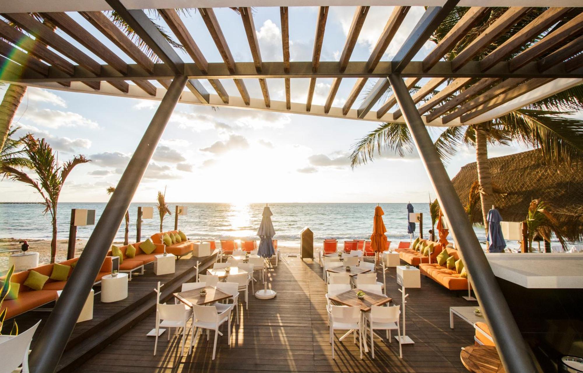 The Carmen Hotel - Ocean Front (Adults Only) Playa del Carmen Exterior photo