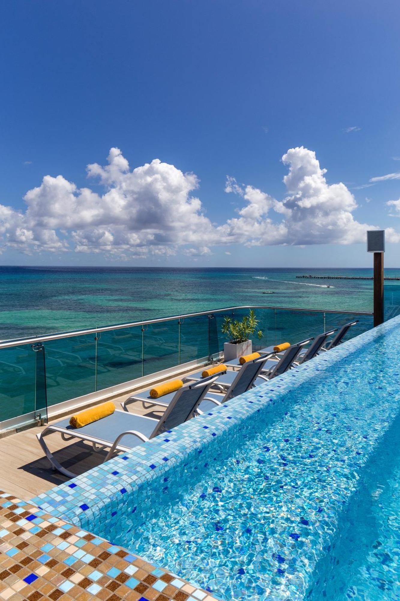 The Carmen Hotel - Ocean Front (Adults Only) Playa del Carmen Exterior photo
